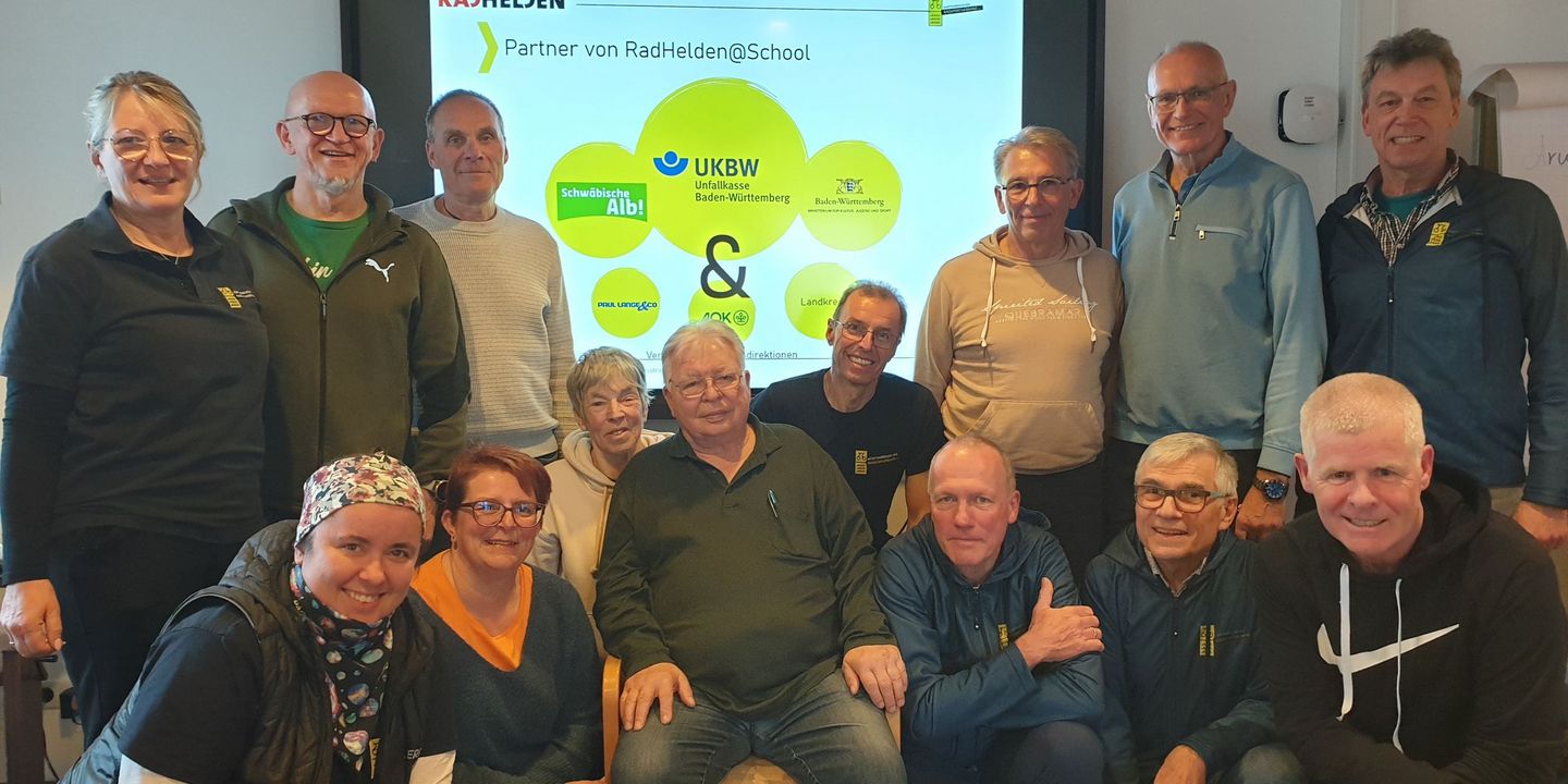 Ostergeschenke: MTBs von Centurion, lange Radhosen von everve und der Schirm der UKBW