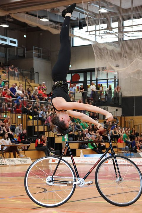 Baden-Württembergs Sportler*innen gewinnen bei der Hallenradsport DM U19 in Moers 5 DM-Titel