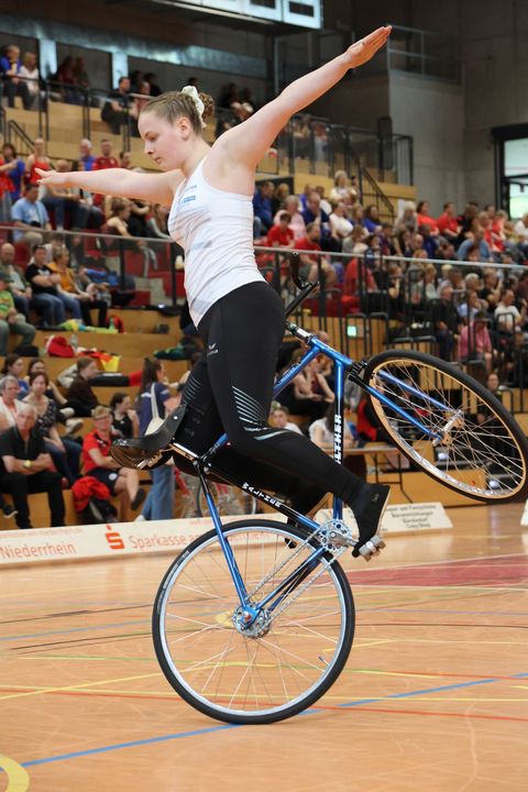 Baden-Württembergs Sportler*innen gewinnen bei der Hallenradsport DM U19 in Moers 5 DM-Titel