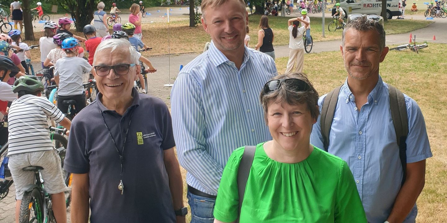 RadHelden-Rekord: 450 Kinder üben in S-Stammheim